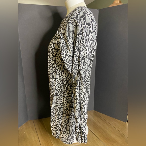BCBG MaxAzria black/white/gray cheetah print dress, size 4 - Picture 6 of 7